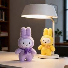 米菲多巴胺系列站立钥匙扣盲盒 - 可爱毛绒兔子包包挂饰，亮丽粉彩色收藏钥匙扣，柔软涤纶材质，带安全扣，6款普通版+1款隐藏版，可爱卡通周边，可挂在包包或钥匙上，送给米菲粉丝、青少年和成人的完美礼物，充满惊喜的装饰玩具