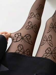 زوج من سراويل الفراشة الكبيرة المطبوعة للنساء ذات القماش الشفاف مع جوارب طويلة حتى الكاحل