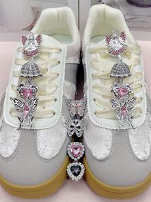 4件套Y2K风格奢华银色树脂仙女蝴蝶鞋带吊坠DIY配件，适用于女士运动鞋和靴子，个性化闪亮水钻伞形鞋带扣装饰，可拆卸心形鞋夹饰品，适合系带鞋，圣诞节、万圣节、情人节、生日派对礼物（不含鞋子）