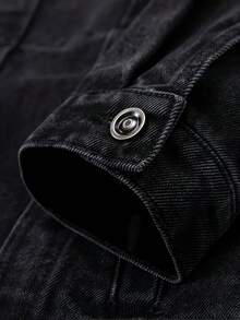 225 Minimalist Fashion Plus Size Men's Denim Jacket Sculpted Fit With Structured Tailoring, Versatile For Business Or Casual Wear Effortlessly Pairing With Any Outfit In Minimalist Style Notched Collar Design With Front Button Closure Classic Four-Pocket Style Machine-Washable Non-Stretch Fabric Fashionable Casual Plus Size Men's Denim Jacket - 黑色 - 查看 5