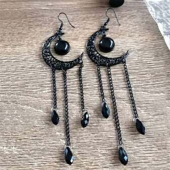 Gothic Crescent Moon Chain Tassel Design Dangle Earrings Carved Moon Long Earrings Female Gifts