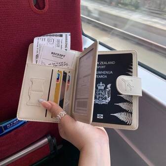 RFID防盗PU护照包 飞机值机多功能旅行钱包 票夹 卡夹 通行证夹 女士护照套 护照夹 旅行护照盒 轻便防水 旅行必备 邮轮必备 度假必备 男女旅行必备 假日必备 返校必备