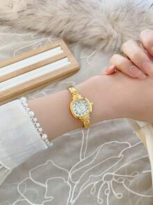1pc Women's Gold Square Bracelet Watch, Roman Numeral Scale, Suitable For Daily Wear, Also Can Be Birthday/Graduation/Party Gift - Gold - View 3
