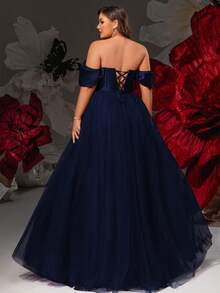 VIPGIRL Navy Blue Off-Shoulder Tulle Evening Gown With Structured Satin Corset Bodice And High Slit, Elegant Plus Size Red Carpet Eid Dress - Navy Blue - View 2