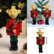 Adornos navideños: Figura de oso soldado de resina. Decoración de mesa para el hogar, la oficina y fiestas navideñas. - Rojo - Ver 2