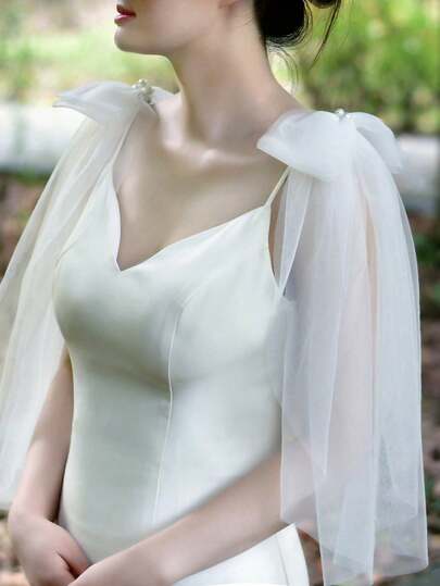 1对新娘披肩，带蝴蝶结，饰以人造珍珠和亮片，适合婚礼、派对、新娘摄影，可拆卸