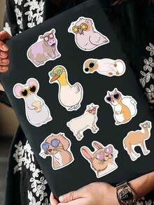 50 piezas Pegatinas de animales divertidos, pegatinas de vinilo impermeables con memes de animales lindos como recuerdos de fiesta - Multicolor - Ver 10