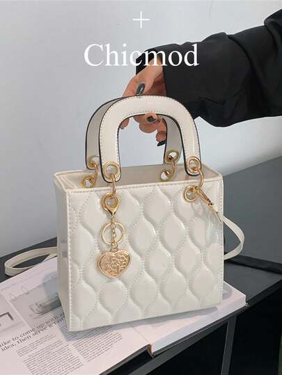 Small And Niche High-End Daifei Handbag For Women 2024 Fashionable New Diamond Grid Handbag, Shoulder Crossbody Bag, Christmas Gift, Travel Party TravelSuitable For Shopping, Wallet, Shopping, Young Women, College Students, Newcomers, White-Collar Workers. Very Suitable For Office, College, Work, Business, Commuting, Outdoor Activities, Travel And Outings, Cream Bag