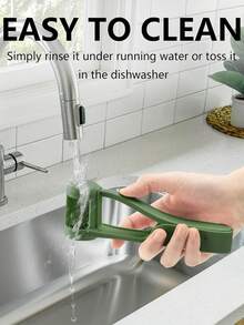 Dụng cụ cắt và tách quả nho 1/4 inch, bằng thép không gỉ, thích hợp cho các loại trái cây nhỏ như nho, cà chua, anh đào. Đây là dụng cụ nhà bếp lý tưởng để cắt trái cây nhanh chóng, làm salad, bánh ngọt và trang trí món ăn. Tay cầm thiết kế hình bán nguyệt tiện dụng. - Nhiều màu - Xem 9