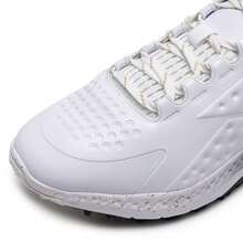 Under Armour 男女通用减震、回弹、稳定、轻便运动鞋，适合旅行、户外活动、跑步、徒步和休闲穿着。建议选购大半码至一码的尺码。3027378-101 - 白色 - 查看 7