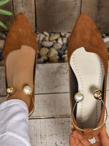 2025新款低帮尖头平底鞋，珍珠金属装饰，百搭仙女风女鞋