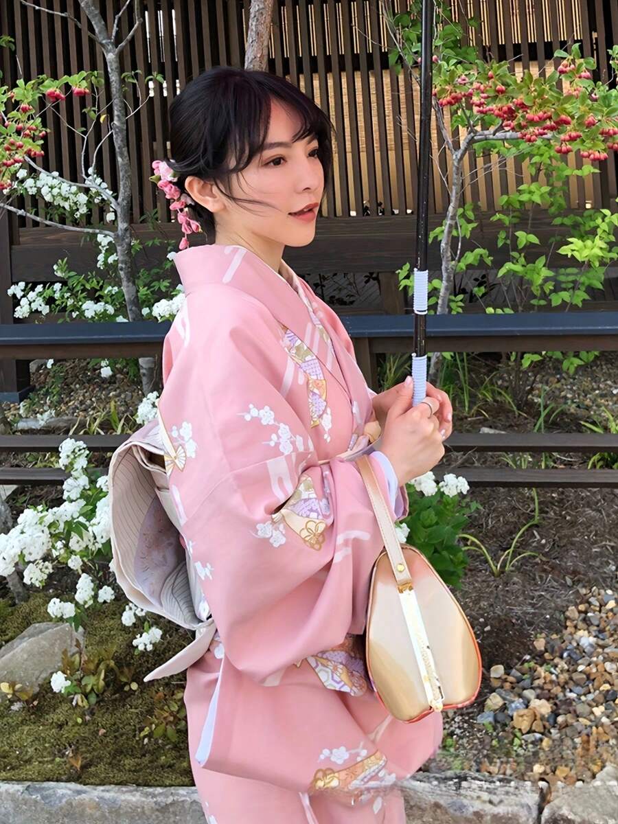 女性用正装着物4点セット アニメ風フォト撮影に最適 帯・扇子・頭飾り付き 神聖な雰囲気を醸し出す伝統的優雅着物 メイクアップアイテム一式同梱 - 桃 - チェックする 1