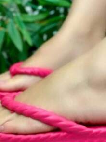Women's 3-Braid Platform Flip-Flop With Cloud Design, Soft And Comfortable Orthopedic Design. - 玫紅色 - 查看 2