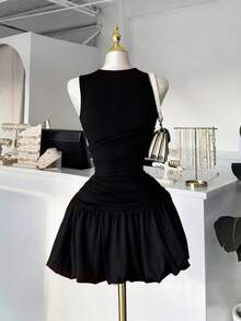 Đầm ngắn màu đen không tay cổ tròn thanh lịch dành cho nữ của DEAR MOLLY, thích hợp để mặc nhiều lớp như trang phục trang trọng, hoàn hảo cho các buổi đi chơi, tiệc tùng, hẹn hò mùa xuân. - màu đen - Xem 3