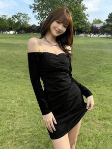 一件式露肩收腰黑色迷你连衣裙，春季款 - 黑色 - 查看 2