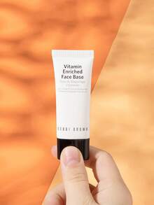 Bobbi Brown [Mini] Vitamin Enriched Face Base 15ml / All-In-One Primer & Moisturizer / Bestselling Hydrating Moisturizer & Multivitamin Makeup Primer / Skincare Made For Makeup. Hydrating Primer Instantly Nourishes, Plumps, And Preps Skin To Improve The Look Of Foundation. It's Full Makeup Prep In One Step, Blending The Performance Of A Makeup Primer With The Cushion Of A Moisturizer. - Mới - 15ml - Xem 4