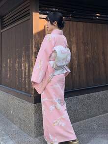 女性用正装着物4点セット アニメ風フォト撮影に最適 帯・扇子・頭飾り付き 神聖な雰囲気を醸し出す伝統的優雅着物 メイクアップアイテム一式同梱 - 桃 - チェックする 5