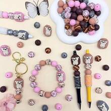 25/49/56 piezas Juego de cuentas de silicona con forma de erizo 3D lindos - Cuentas con forma de erizo de color marrón, rosa, café, gris - Ideal para manualidades DIY como llaveros, collares, pulseras, bolígrafos decorativos, joyería y colgantes - Adecuado para volver a la escuela, Halloween, Navidad, regalos festivos, regalos de cumpleaños - Erizo adorable en 3D - Ver 3