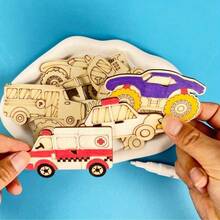 未完成的木制车辆工艺品、涂鸦彩绘木板、汽车、救护车、SUV、挖掘机、绘画、派对游戏、礼物、DIY装饰品