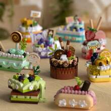 Dessert Cake Building Blocks, Baking Series, Dessert Parties, DIY Birthday Gifts, Micro Particle Building Blocks, Puzzle Puzzle Collage Ornaments, Beautiful Color Matching, Exquisite Shape, 200-400pcs. Clear Hierarchy, Bright Colors, Realistic Shape, Home Decoration/Office Ornaments/Gift Exchange (Christmas, Mother's Day, Valentine's Day), Store Display/Collectible Art Ornaments