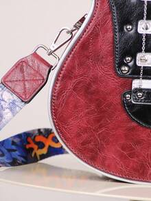 2025 New Personalised Y2K Baddie Retro Mini Guitar Bag, Bass Guitar Asymmetric Shaped Shoulder Messenger Bag With Chain, Rivet Decor Contrast Color Wide Strap, Unisex Streetwear (Small Size) - Màu Đỏ Sâu - Xem 9