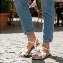 Sandalia Samar moño con pulsera, calzado elegante para cualquier ocasión - Blanco - Ver 4