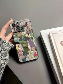Funda para teléfono con diseño de  y sus amigos en un paisaje natural. Compatible con teléfonos ,  17,  16 Pro Max,  15 Pro Max,  13 y  12. Fabricada en TPU para una protección eficaz contra golpes y caídas. Un regalo perfecto para familiares, amigos, amantes de la naturaleza y fans de la animación. - Negro - Ver 6