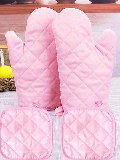 Pink Heart Shaped Oven Mitt And Pot Holder Set, Pink Solid Color Polyester Printed Heat Resistant Oven Gloves And Pot Holder Set, Microwave Oven Gloves And Tabletop Protector Mat, Baking Gloves, High Temperature Kitchen Gloves, Ergonomic Design High Heat Resistant Kitchen Gloves, Ideal For Baking And Cooking, Baking Essential, Polyester Material