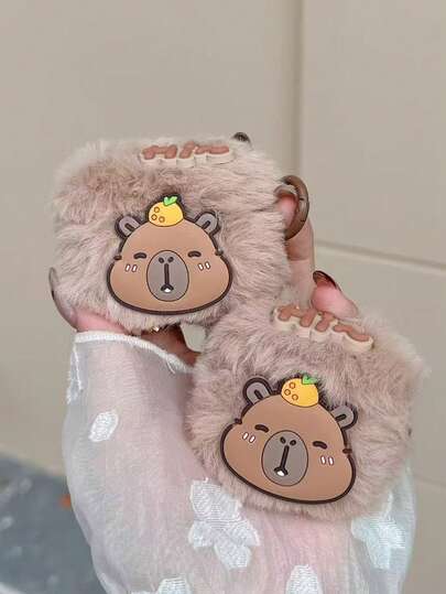 1个可爱毛绒水豚耳机套，兼容苹果1/2/3/4