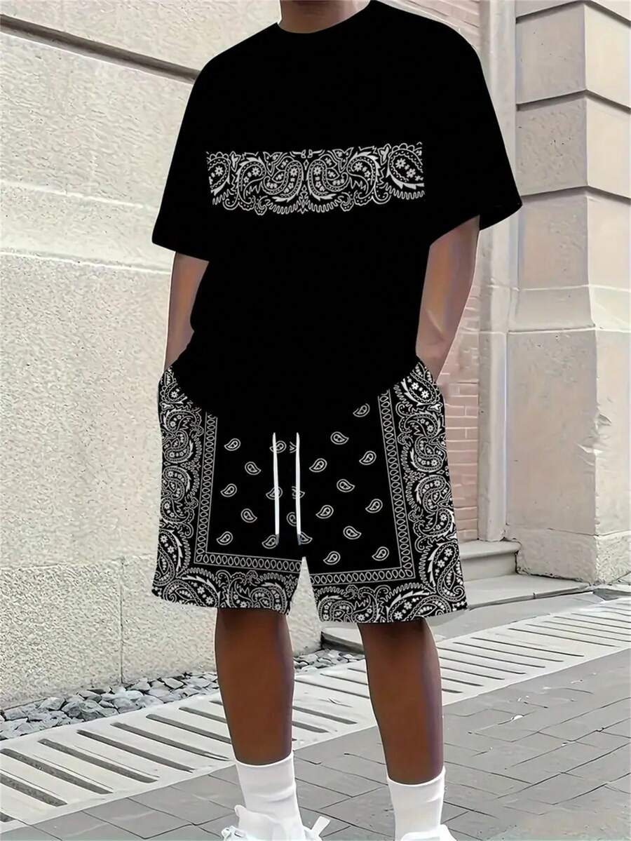 Completo estivo da uomo con t-shirt a stampa di fiori di anacardi e paisley + pantaloncini, outfit casual - Multicolore - Visualizzare 1