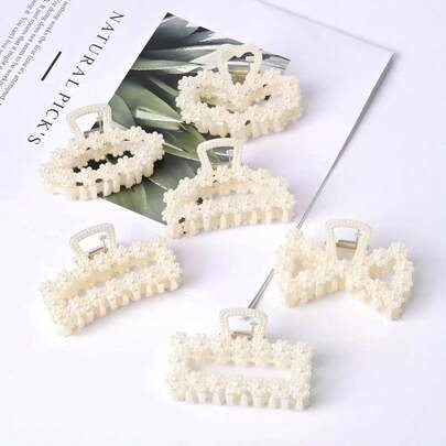 伴娘礼物邀请珍珠发夹，单身派对礼物，婚礼派对发饰，仿珍珠伴娘发饰，适合作为伴娘礼物邀请。适合女孩/高端/奢华/知性/优雅/简约风格。可赠送给朋友、闺蜜、同学、孩子、伴侣。创意设计，不易仿制。