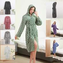 1 pieza Bata con capucha suave de felpa de coral sólida y de dos tonos, ropa de estar en casa casual y cálida para mujer/estudiante, ropa de estar en casa, ropa de dormir, bata, regalo