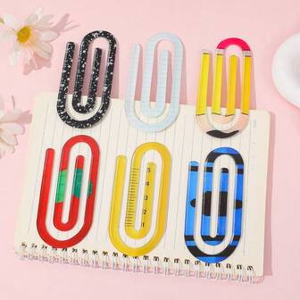 一套6个超大号彩色回形针，图案多样，创意十足，既能固定文件又能装饰桌面，是学生学习文具的理想之选，也是馈赠亲朋好友的趣味文具礼物。