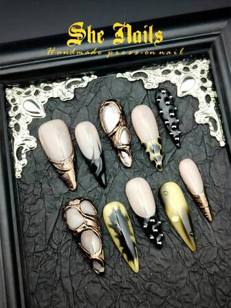 10pcs Gothic Coffin Shaped White Acrylic Press-On Nails With Matte Finish, Handmade Carnivorous Flower Decals, Suitable For Christmas Party Or Everyday Wear By Cool Girls And Ladies, Includes Gel Stickers And Nail File