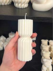 1 件迷你蜡烛,手掌大小,现代罗纹蜡烛套装,大号大豆蜡香味罗纹柱状蜡烛,旋转几何装饰蜡烛,适用于家庭装饰,漩涡艺术蜡烛,客厅,浴室(白色) - 彩色 - 查看 14