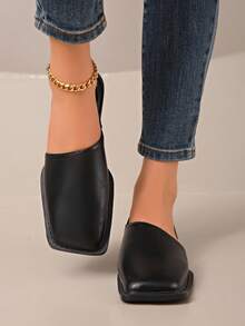 2025 New Women's Flat Shoes, Designer Luxury Buckle Fashion Flat Shoes, Open Toe Pointed Casual Mules - Black - View 4