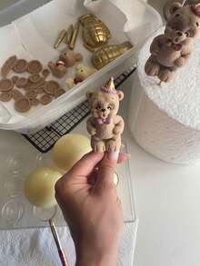 1pc 3D Cute Bear Blowing Candle Figurine Resin Mold, DIY Cement Clay Gypsum Backhand Bear Decor Resin Casting Mold - Home Decor Mold, Wedding Birthday Creative Gift Figurine, Handmade Casting Essential Mold - White - View 6