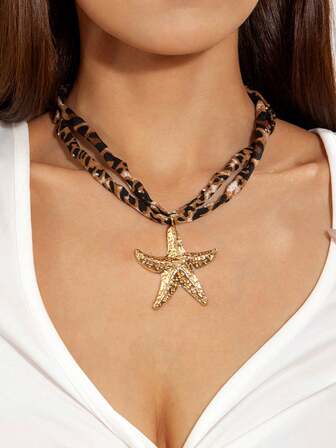 1 pieza Collar gargantilla con capa doble, colgante de cruz y estrella de mar, con estampado de leopardo y perlas