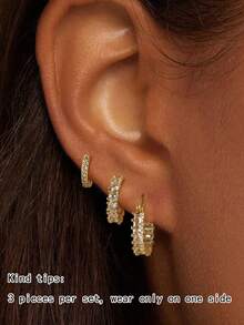 3 Stücke Kreisförmiges Vollzirkonia Ohrringe Set, elegante Kupfer 14K Goldplattierte Ohrringe, geeignet für den täglichen Gebrauch von Frauen, Partys, Musikfestivals, Auftritte, können mit verschiedenen Piercing-Accessoires kombiniert werden