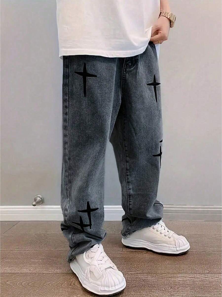男士时尚宽松直筒交叉星星休闲牛仔裤