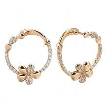 铜质微镶锆石五瓣花形耳环，轻盈奢华时尚设计，女士专属 - 金色 - 查看 6