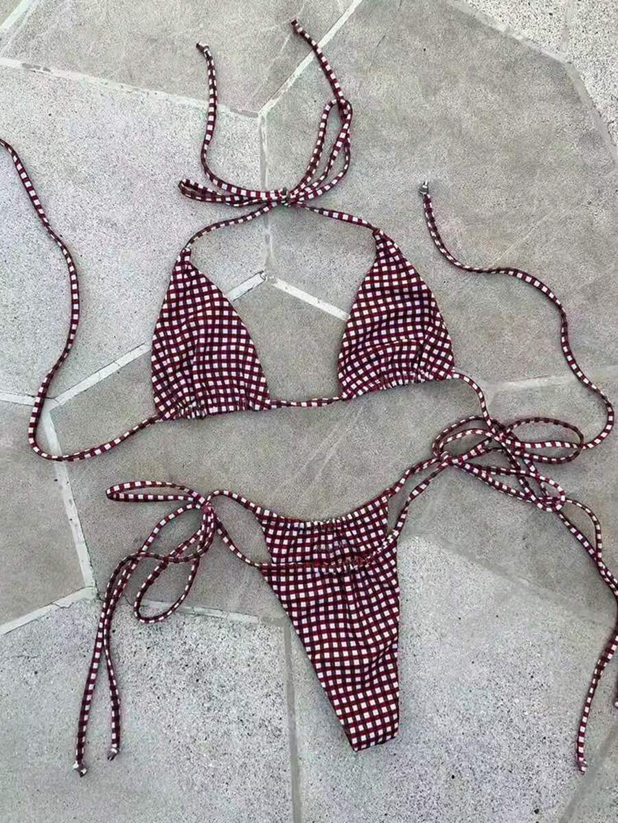 女士紫白格纹挂脖系带比基尼，甜美性感的两件套，适合浪漫的春夏假期。