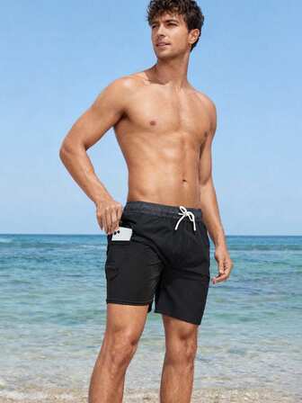 กางเกงขาสั้นชายหาดฤดูร้อน 2-In-1 กางเกงขาสั้นชายหาดฤดูร้อนผู้ชาย | กางเกงว่ายน้ำลำลองสำหรับเล่นกีฬาพร้อมเชือกผูก, ดีไซน์สีดำ, ซักเครื่องได้, กระเป๋าข้างเพื่อความสะดวก, ชุดว่ายน้ำปรับได้, วัสดุแห้งเร็ว