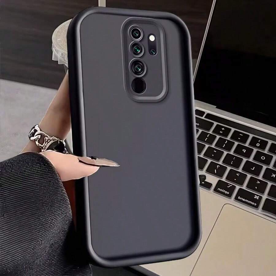 غطاء هاتف أسود متدرج قليل السماكة يوفر حماية من السقوط والأضرار لهاتفك. متوافق مع طرازات Redmi و Poco المختلفة، بما في ذلك Redmi Note 8 Pro/Note 10 4G/Note 10 5G/Note 10S/Poco M5s (الإصدار الهندي)/Note 11 SE (الإصدار الهندي)/Note 10T/Note 10T 5G/Poco M3 Pro/Poco M3 Pro 5G.