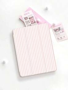 1pcs With Pen Slot Premium Soft Silicone Material Protective Cover ,Stylish Pink Striped Design Flat Protective, Compatible With 10. 2, (A16) 11, 11th G 2025 9th/10th, 4th 10. 9, Tab S6 Lite 10. 4, /, Anti-Drop, P Slot, Sleep/Wake Support,. Accessories. & New Year Themed,Retro Chic Style High-End Tablet Accessory Office Productivity, Study Sessions, Design, Travel Commute, Casual Browsing & Giving Fashion Forward Enthusiasts - 粉色 - 查看 5
