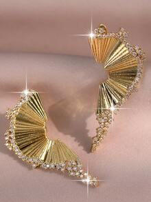 一对中东风格半圆翅膀镀金耳环，镶嵌迷人条纹立方氧化锆，适合女性作为订婚、结婚纪念日、宴会、舞会、派对装饰的礼物，铜质首饰。 - 金黃色 - 查看 6