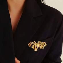 A Unique Exaggerated Pleated Big Wave Style Women's Brooch Elegant Light Luxury Fashion  Versatile Suitable For Daily Commuting Banquet Party Wear Can Also Be Given As A Gift To Family And Friends - 金黃色 - 查看 11