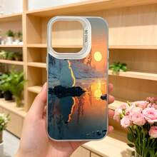 Cubierta de telefono con diseño de paisaje al atardecer color azul y naranja con reflejo en agua y texto CASETTO para uso diario y fotos esteticas Aplicable a los teléfonos de la serie Apple y Galaxy - Negro - Ver 5
