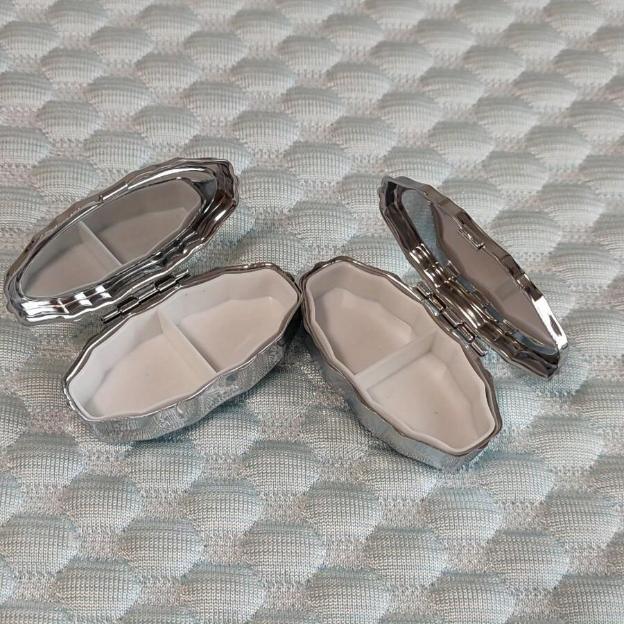 [Single-Layer Portable Metal Jewelry Box, Double-Layer Design, Suitable Daily Travel Or Special Occasions, Convenient To Store In Your Bag] - 1 - View 1