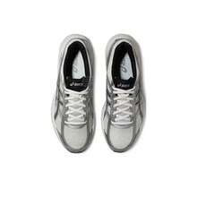 ASICS Gel-Contend 4 Versatile & Comfortable Synthetic Leather Cushioned Breathable Supportive Low-Top Casual, Long Distance, Short Distance, City Commute Running Shoes, Men, White/Silver - White Silver - View 3